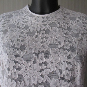 50s macramè lace white shirt/Vtg blouse/Poly/Short sleeves/Round collar/Size M/Camicetta bianca anni 50/Pizzo macramè/ Manica corta/Tg.M