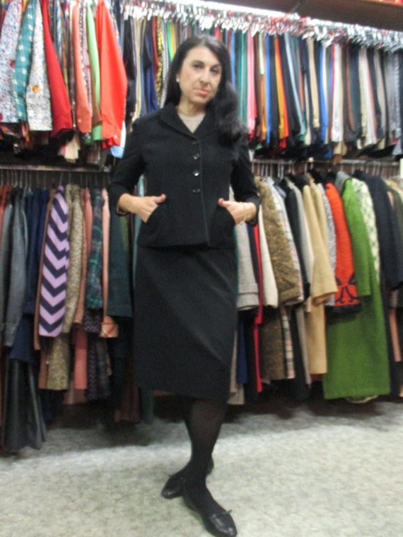 Vtg 50s black wool skirt suit/Made in Italy/Heute… - image 1