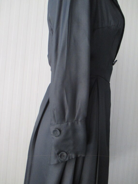 50s luxury black silk dress/Shawl collar/Wide ski… - image 7