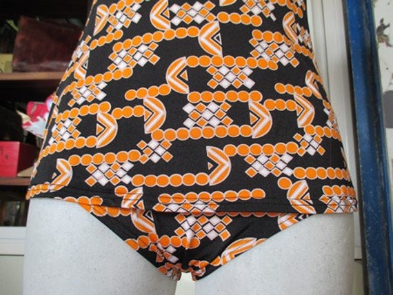 50s black and orange skirted swimsuit/Stretching … - image 3