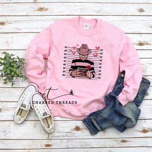 Horror Movie Freddy Krueger Valentine's Day Sweatshirt, Horror Movie Fan Gift, Scary Movie Valentine Crewneck Sweatshirt Light Pink