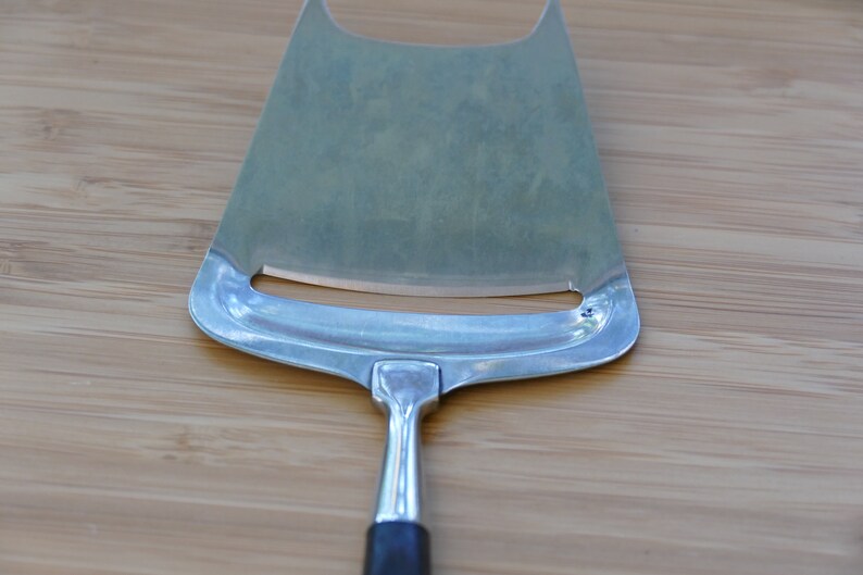 Hackman Finland Cheese Slicer Lion de Luxe designed by Bertel Gardberg from 1958