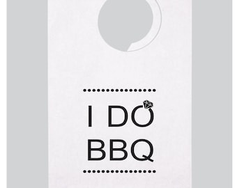 Baberos para fiestas en STOCK - Diseño de diamante I DO BBQ, idobbq, ¡protege a tus invitados! ¡Asado! Papel desechable para adultos con reverso de polietileno liso - mínimo 10 baberos