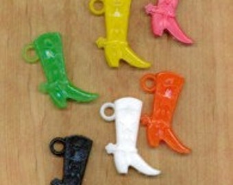 Charms - Plastic COWBOY BOOT Charms - Pack of 50, country western boots, 3d boot charms, country decorating, fringe for western clothing