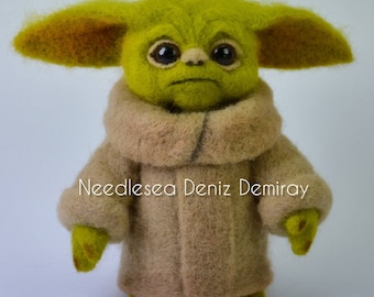 Grogu figure. Yoda figure. Baby Yoda figure. Needle Felted Baby Yoda Figure