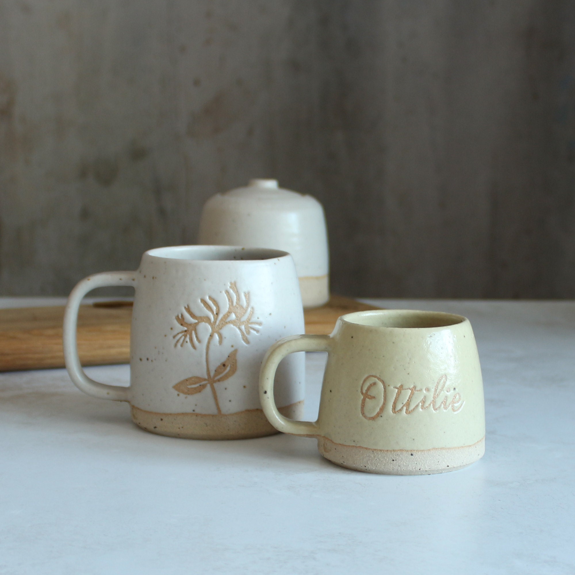 New Indastria Tazza Personalizzata Con Nome Sara, Ceramica Bianca, Made In Italy, Lavabile In Microonde E Lavastoviglie, Idea Regalo
