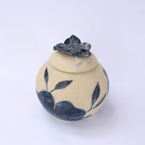 Handmade Peony Lidded Pot Bud Vase