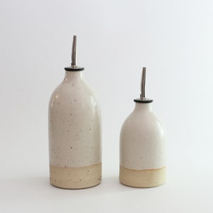 Oil Pourer Stone in Small or Large Off-White