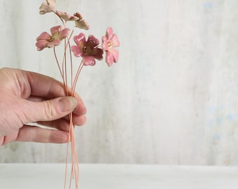 Haste de flor de cerâmica Primrose – Rosa Fúcsia | Flor eterna feita à mão