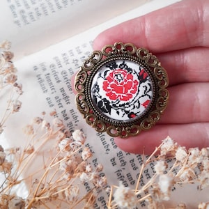 Romanian traditional pattern brooch, handmade brooch, romanian brooch