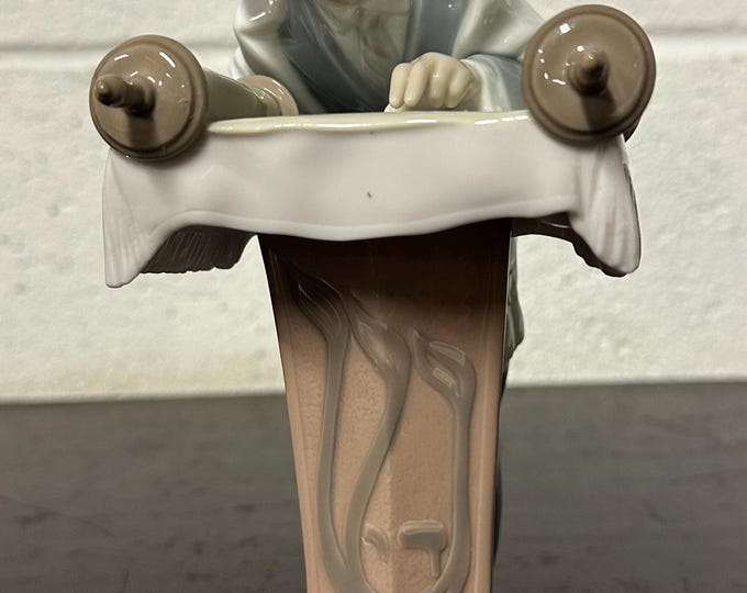 Lovely Lladró Porcelain Figurine Titled "Bar Mitzvah Day" Design 6004 Circa 1993