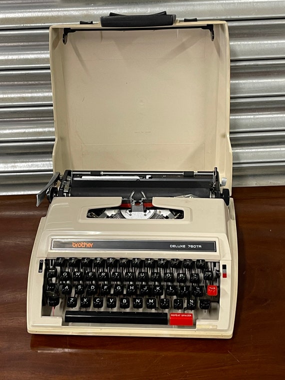 Vintage Brother Deluxe 760TR Portable Typewriter With Original