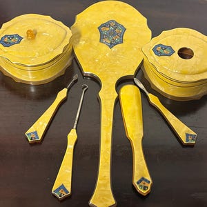 Hermoso tocador Art Déco antiguo de baquelita de las décadas de 1920 y 1930. Juego de tocador.
