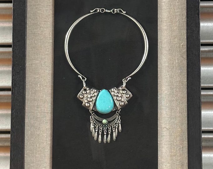 Silver Metal And Turquoise Necklace In A Displace Case - Art Display