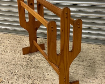 Mid-Century Solid Pine “Cactus” Quilt / Blanket Towel Rail / Rack – Freestanding