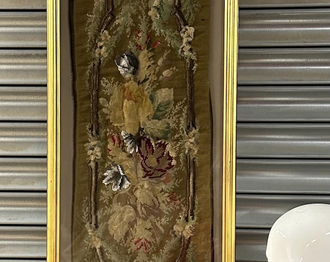 Lovely Gilt Framed Antique Victorian Beadwork Tapestry / Woodwork Panel