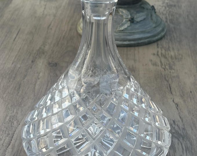 Lovely Vintage Cut Glass Crystal Ships Decanter – Diamond Cut – Faceted Stopper