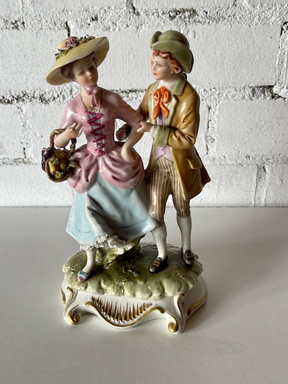 ヴィンテージ カポディモンテ イタリア製 フィギュリン