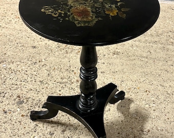 Antique 19th Century Black Lacquered Hand Painted Tilt Top Side/Occasional Table - Such a Lovely Item and Perfect Size