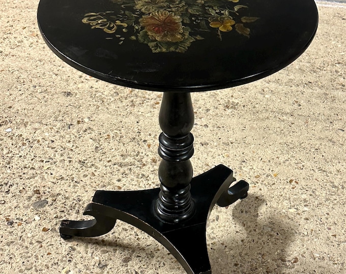 Antique 19th Century Black Lacquered Hand Painted Tilt Top Side/Occasional Table - Such a Lovely Item and Perfect Size