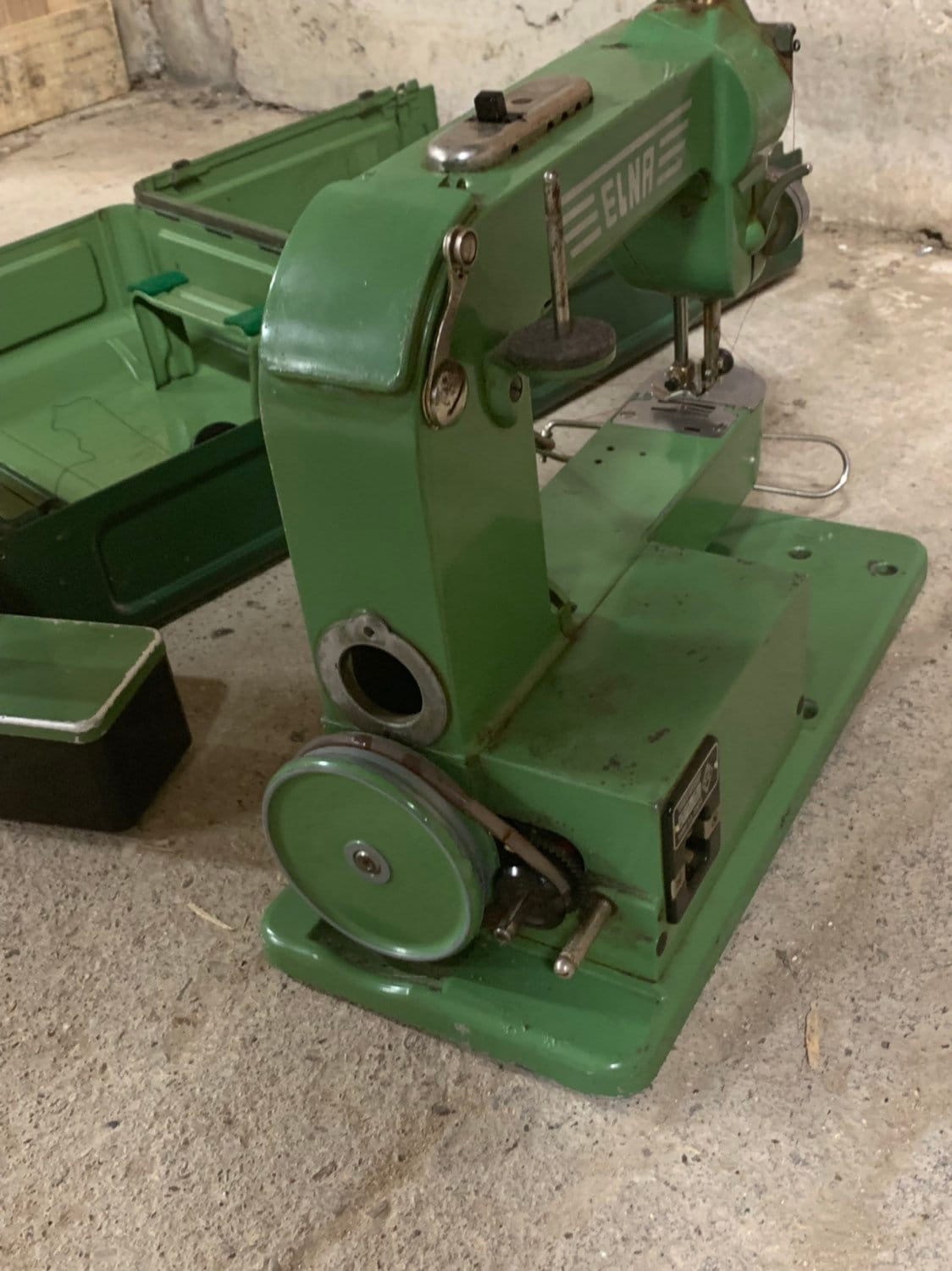 A Rare c1940’s Vintage ELNA No.1 Sewing Machine.