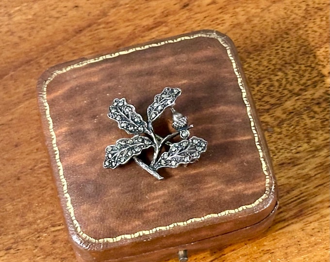 Vintage Sterling Silver & Marcasite Oak Leaf and Acorn Brooch – Elegant Sparkling Detail