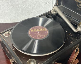 Vintage Columbia Viva Tonal Grafonola No. 112 Gramophone in