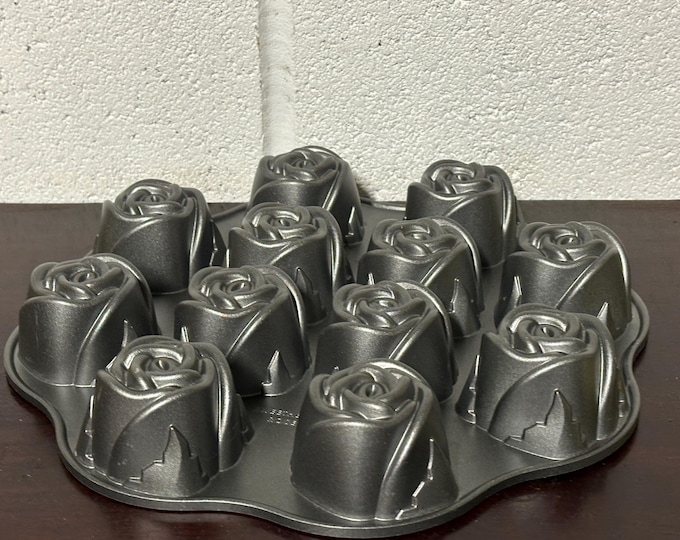 Nordic Ware USA  Sweetheart Rose Cake Oven Baking Tin