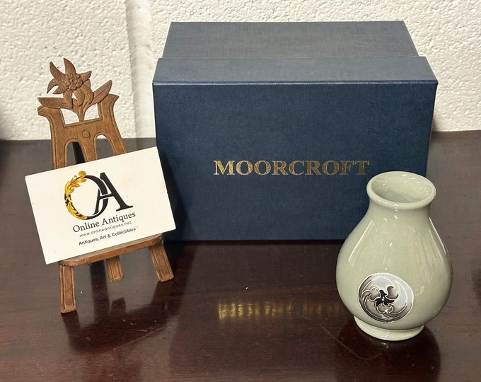 Lovely Small Moorcroft Flaminian Design Vase - Perfect Gift