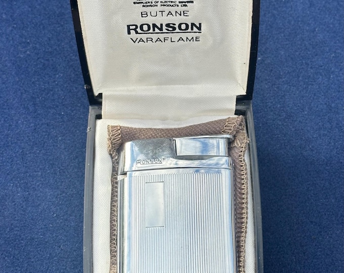 Superb Vintage Ronson Varaflame Butane Lighter with Original Presentation Case