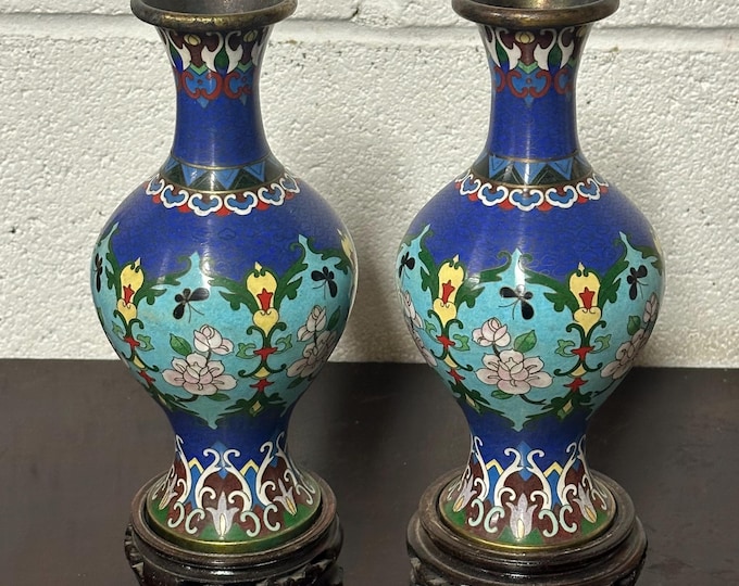 Beautiful Pair Of Antique Chinese Cloisonné Vases On Decorative Wooden Plinths