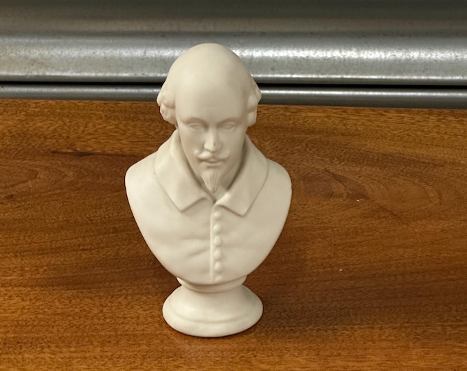 Miniature Bust of William Shakespeare – White Ceramic/Alabaster Effect Figure – Classical Desk Ornament