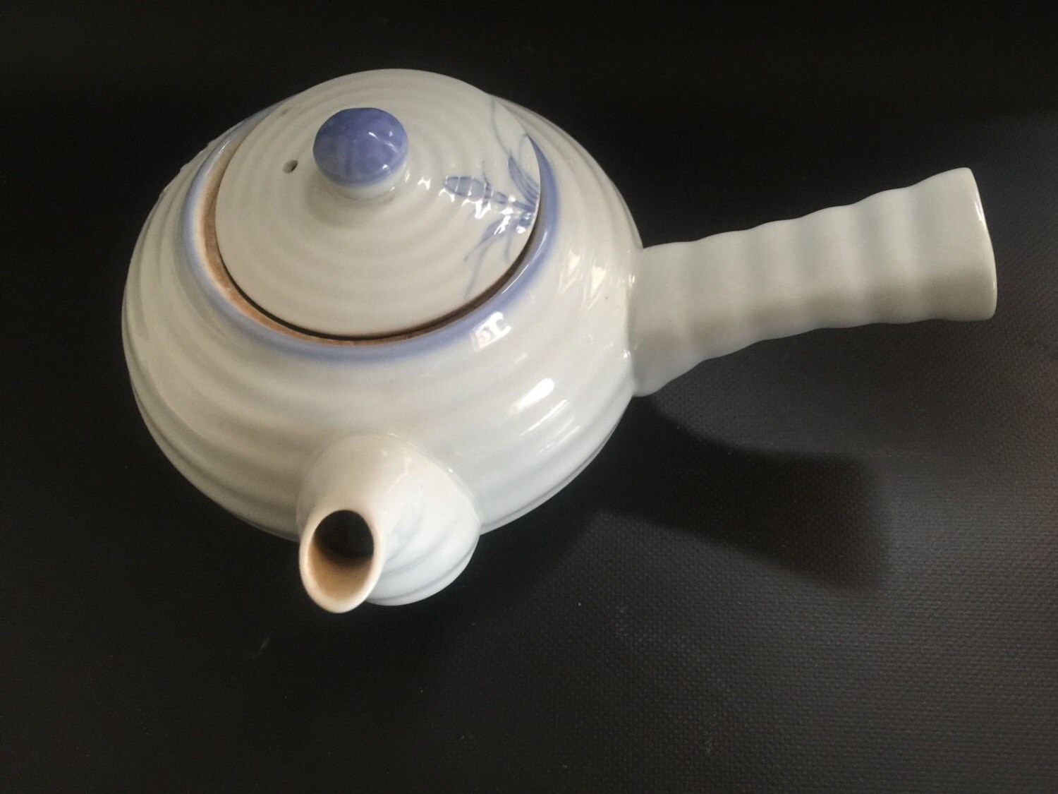 Beautiful Antique Blue & White Japanese Kyusu Sasame Teapot