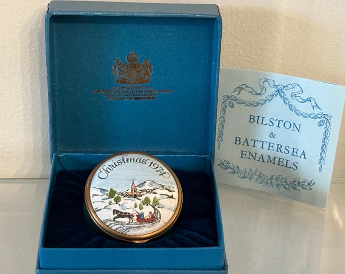 Rare Halcyon Days Enamels Christmas 1974 Pill Trinket Box with its Presentation Box