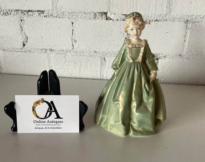 Beautiful Royal Worcester Grandmother's Dress Figurine in Green and Gold Lustre