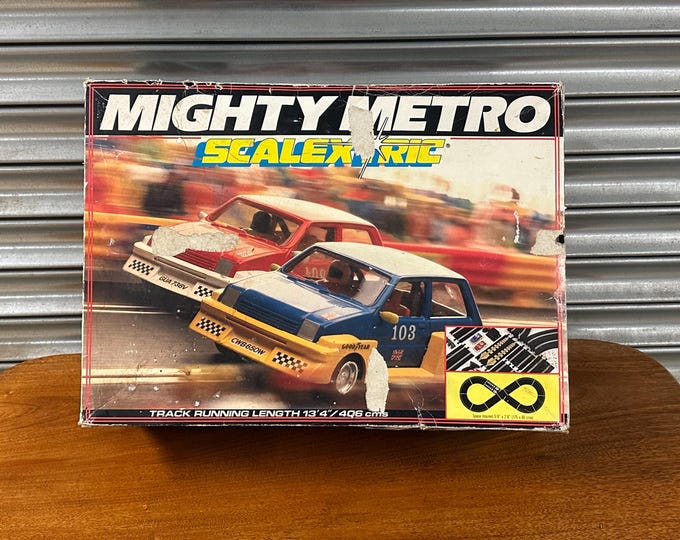 Vintage **Scalextric Mighty Metro Racing Set – C880 – Boxed