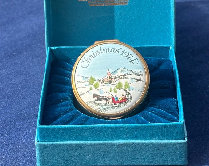 Rare Halcyon Days Enamels Christmas 1974 Pill Trinket Box with its Presentation Box