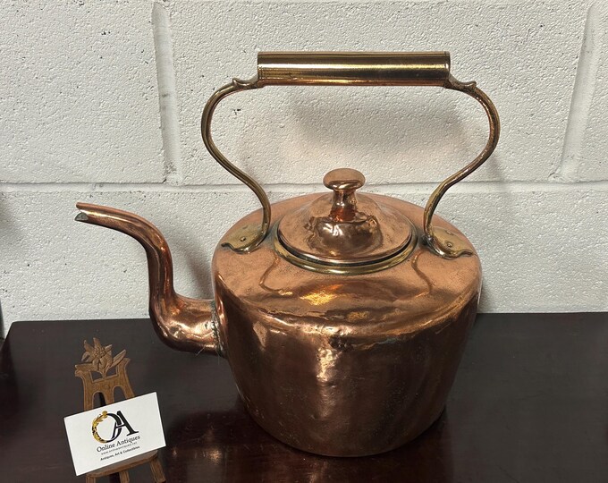 Fantastic Large George III Period Copper Kettle