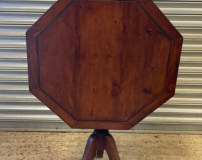 Beautiful 19th Century Antique Octagonal Tilt Top Table