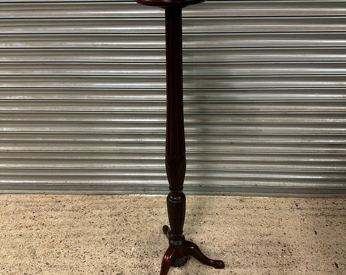 Stunning Beautifully Carved Solid Mahogany Antique Torchere / Plant Stand