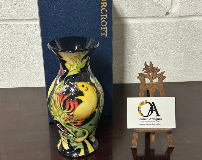 Beautiful Moorcroft ‘Ode To Silence’ Vase Depicting A Mouse By Emma Bossons