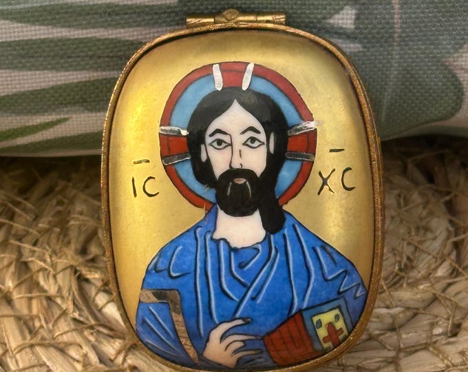 Beautiful Vintage Hand Painted Limoges Religious Christ Jesus Trinket Box