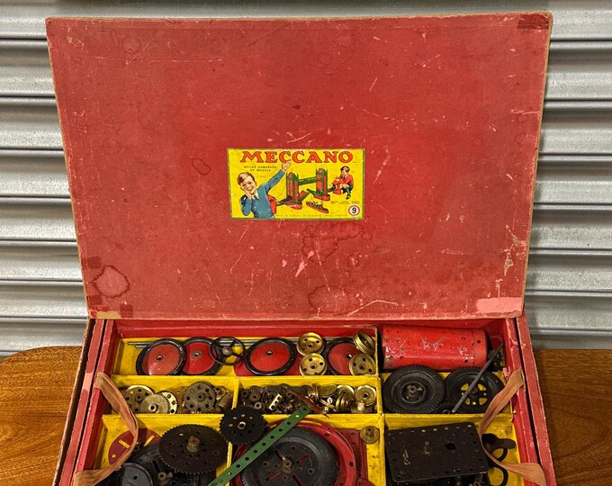 Rare Vintage c1940’s Meccano No.9 Construction Set London Bridge