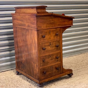 Beautiful Circa Late 19th Century English Davenport Desk image 2