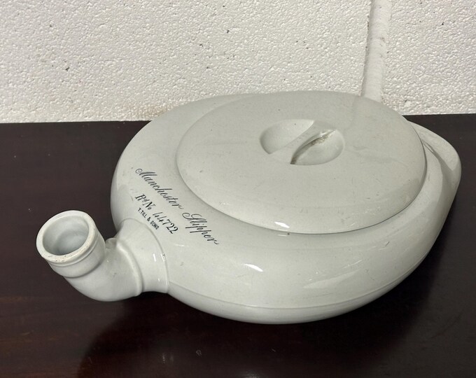 Rare ‘Manchester Slipper’ Porcelain Bed Pan By T. Till & Sons Reg No 44722