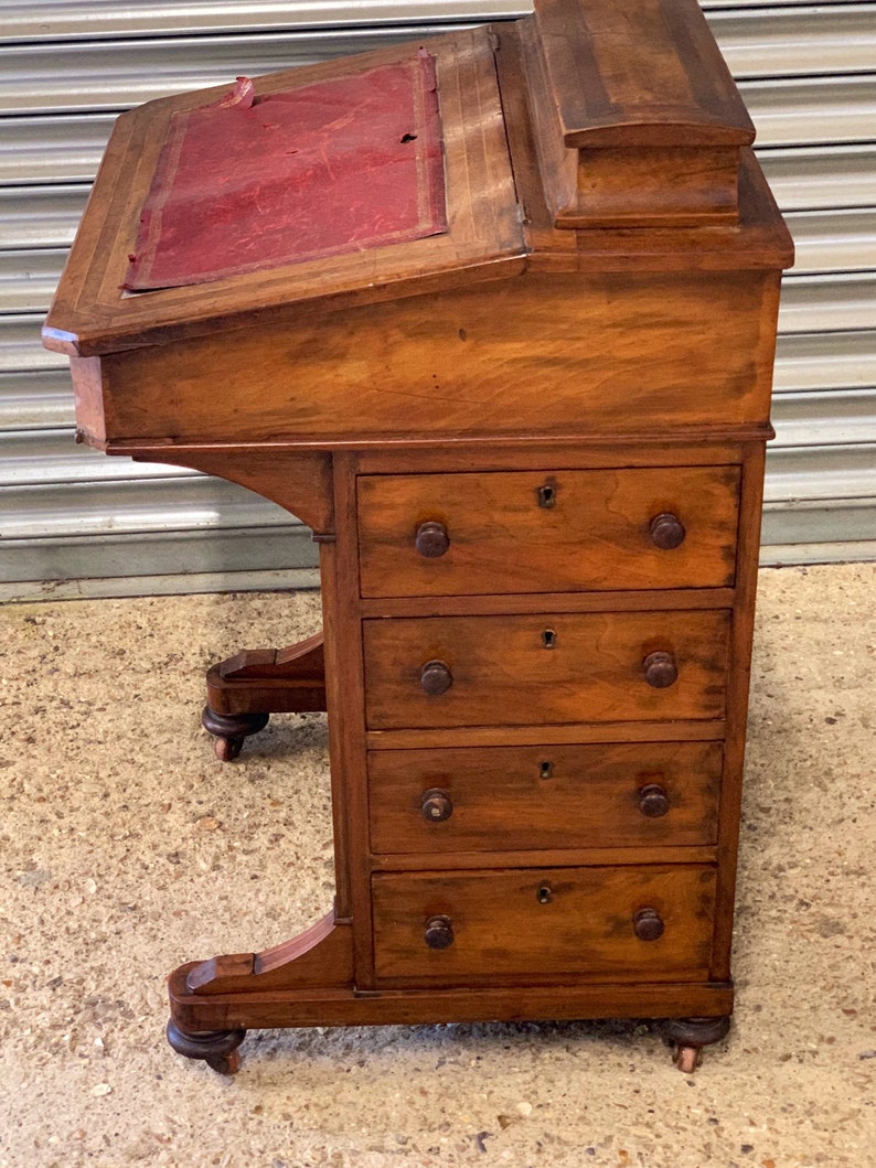 Beautiful Circa Late 19th Century English Davenport Desk image 3