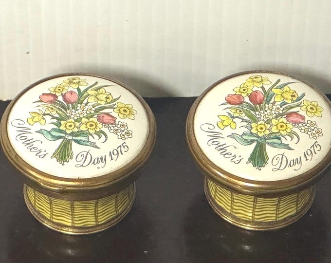 Beautiful Bilston and Battersea Halcyon Days Enamels Mothers Day 1975 Trinket / Pill Boxes