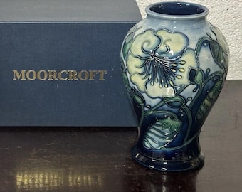 Beautiful Moorcroft Collectors Club Blue Floral Design Vase 1996