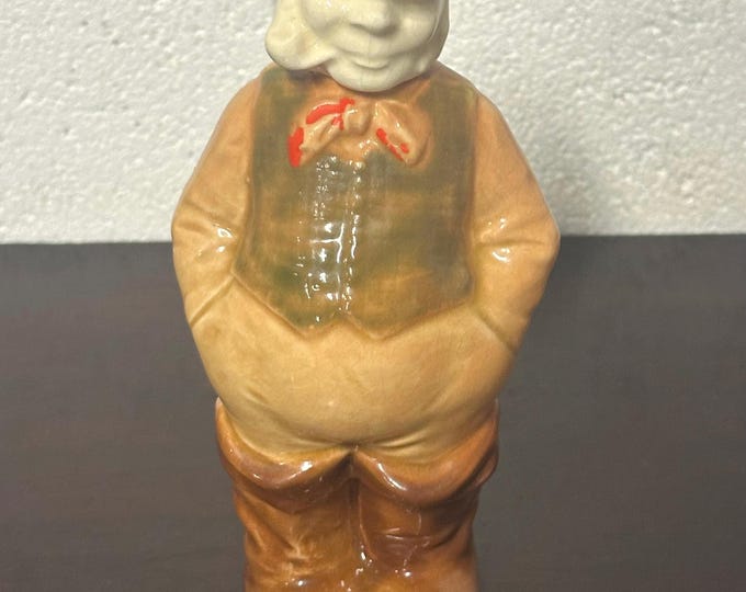 vintage Old Gentleman Smoking A Pipe Decanter Pottery Figurine