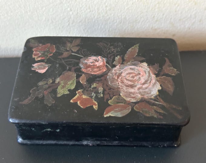 Antique Circa Late 19th Century Papier Mache Decorative Hand Painted Box